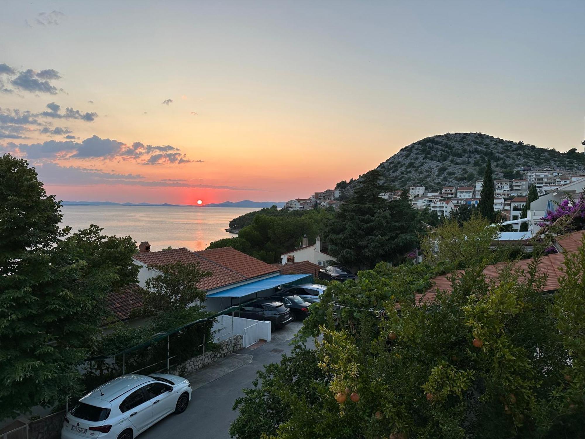 Apartment Mona 1, Fantastischer Meerblick Drage Exterior photo